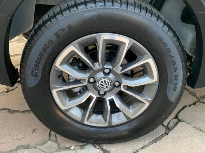 VOLKSWAGEN - SAVEIRO - 2016/2017 - Branca - R$ 79.990,00