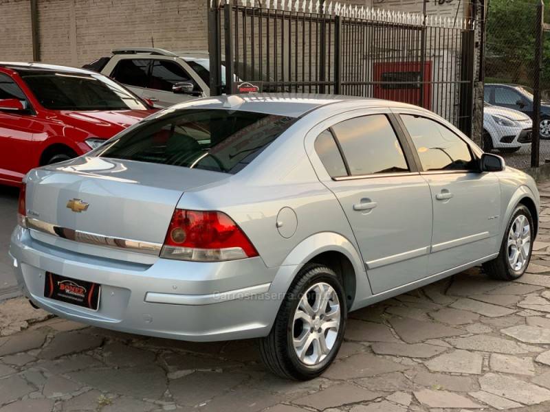CHEVROLET - VECTRA - 2010/2011 - Prata - R$ 40.990,00