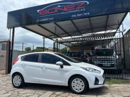 FORD - FIESTA - 2017/2018 - Branca - R$ 52.990,00