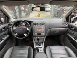 FORD - FOCUS - 2012/2013 - Prata - R$ 56.990,00