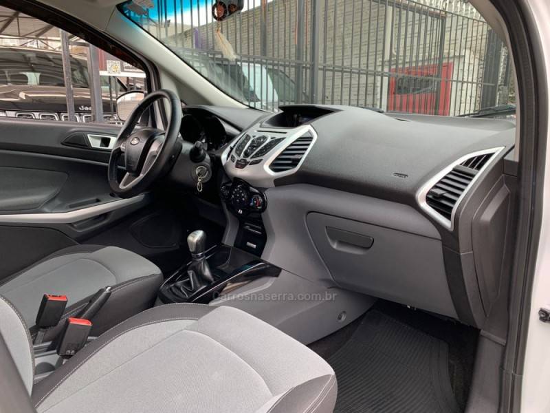 FORD - ECOSPORT - 2013/2014 - Branca - R$ 62.990,00