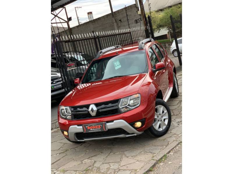 RENAULT - DUSTER - 2015/2016 - Vermelha - R$ 61.990,00