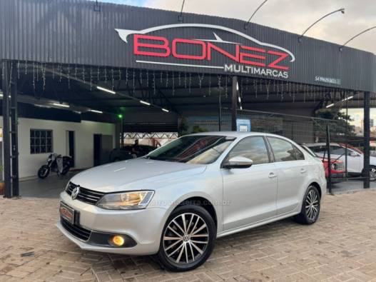 VOLKSWAGEN - JETTA - 2012/2012 - Prata - R$ 65.990,00