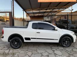 VOLKSWAGEN - SAVEIRO - 2010/2011 - Branca - R$ 44.990,00