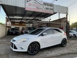 FORD - FOCUS - 2014/2015 - Branca - R$ 61.990,00