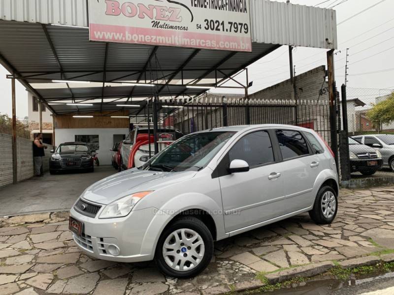 FORD - FIESTA - 2007/2008 - Prata - R$ 25.990,00