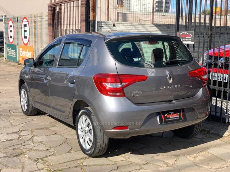 RENAULT - SANDERO - 2019/2020 - Cinza - R$ 48.990,00