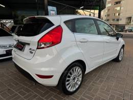 FORD - FIESTA - 2014/2014 - Branca - R$ 50.990,00