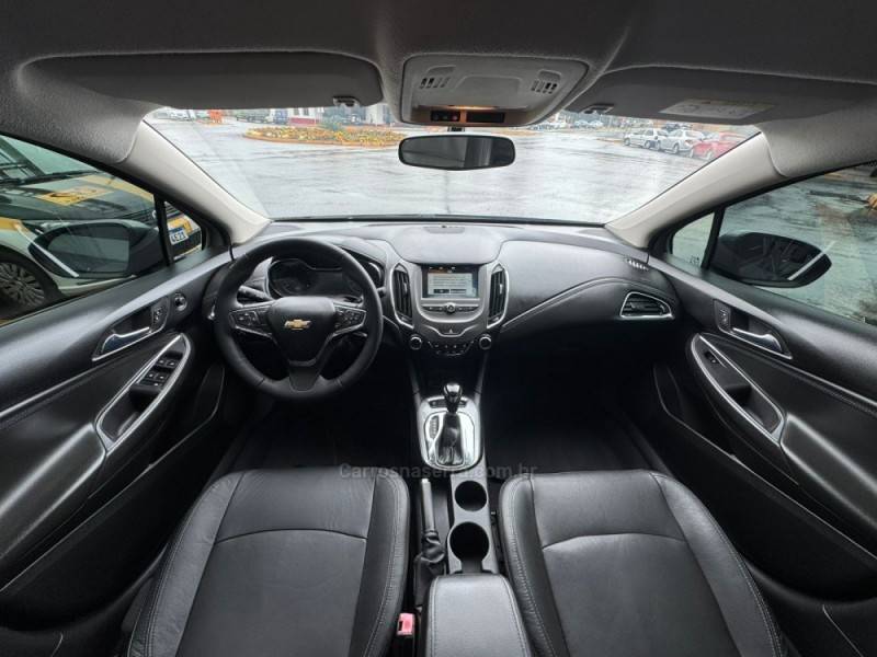 CHEVROLET - CRUZE - 2017/2017 - Prata - R$ 84.990,00