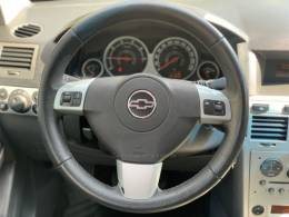 CHEVROLET - VECTRA - 2010/2011 - Prata - R$ 40.990,00