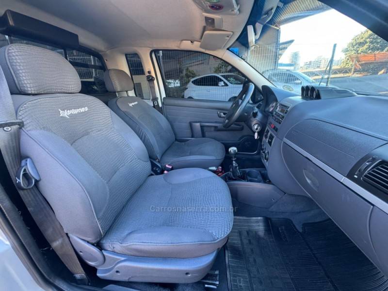 FIAT - STRADA - 2011/2011 - Prata - R$ 47.990,00