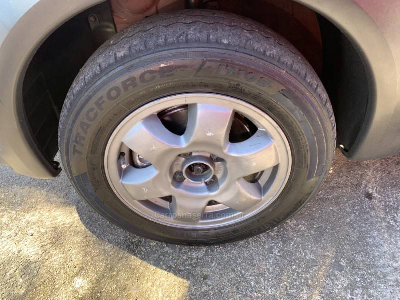 CHEVROLET - MONTANA - 2009/2010 - Vermelha - R$ 35.990,00
