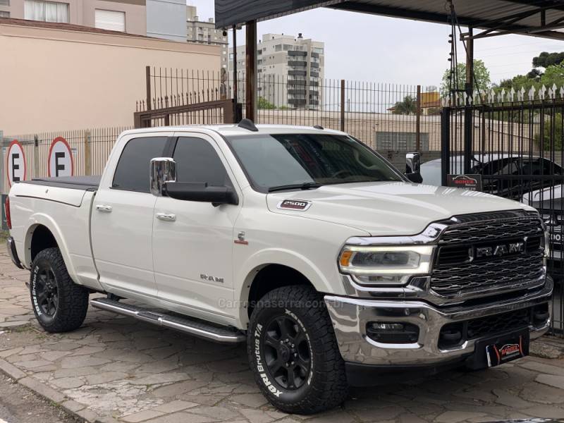 RAM - 2500 LARAMIE - 2018/2019 - Branca - R$ 329.990,00