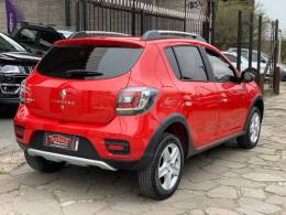 RENAULT - SANDERO - 2014/2015 - Vermelha - R$ 46.990,00