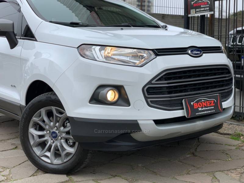 FORD - ECOSPORT - 2013/2014 - Branca - R$ 62.990,00