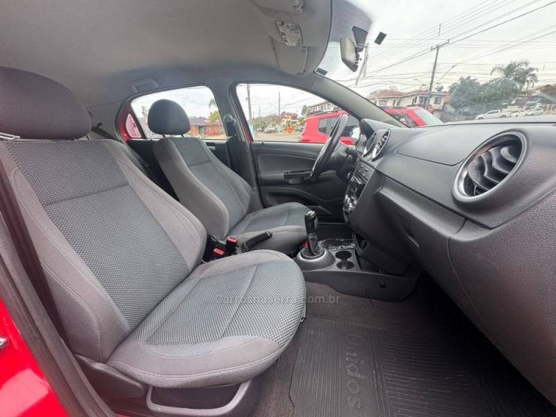VOLKSWAGEN - GOL - 2009/2010 - Vermelha - R$ 33.990,00