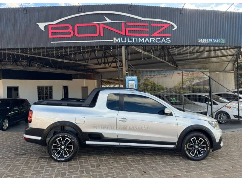 VOLKSWAGEN - SAVEIRO - 2017/2017 - Prata - R$ 79.990,00