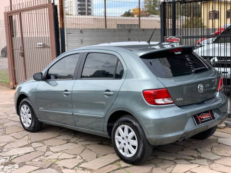 VOLKSWAGEN - GOL - 2010/2011 - Cinza - R$ 29.990,00