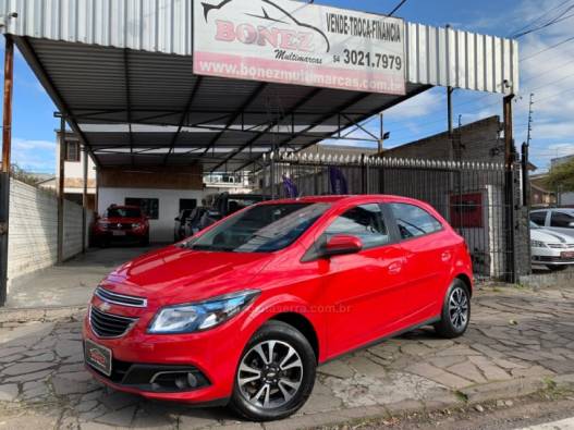 CHEVROLET - ONIX - 2014/2015 - Vermelha - R$ 55.990,00