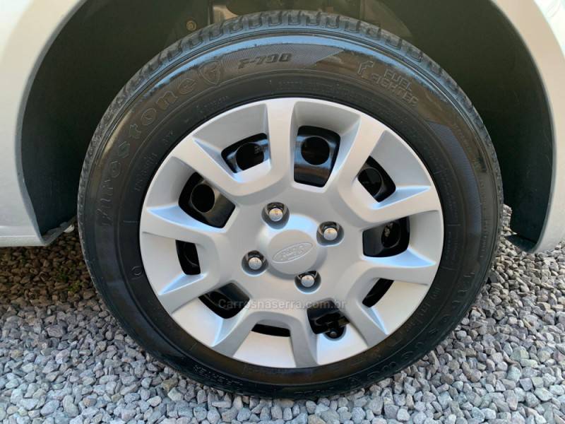 FORD - KA - 2012/2013 - Prata - R$ 30.990,00
