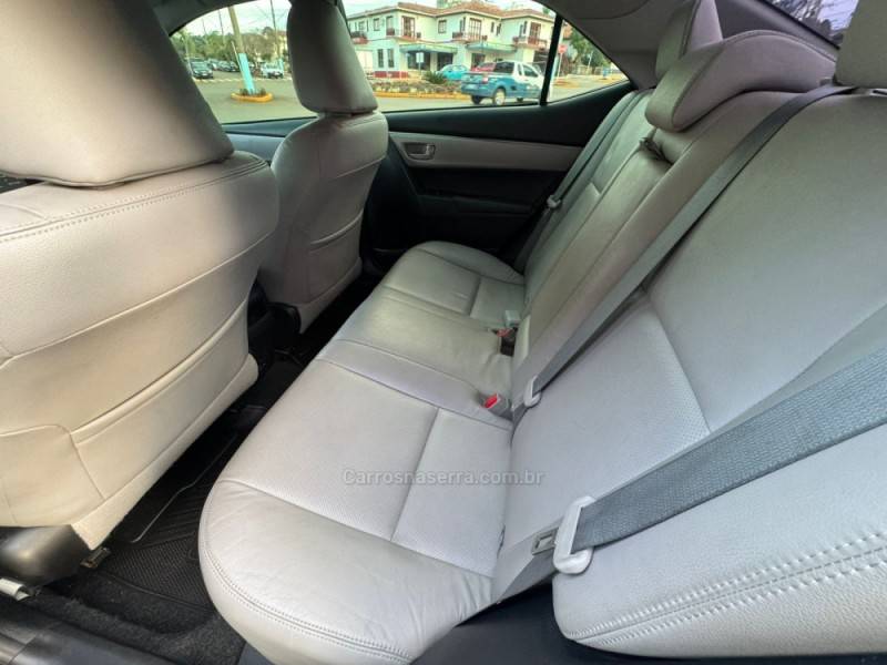 TOYOTA - COROLLA - 2015/2015 - Cinza - R$ 87.990,00