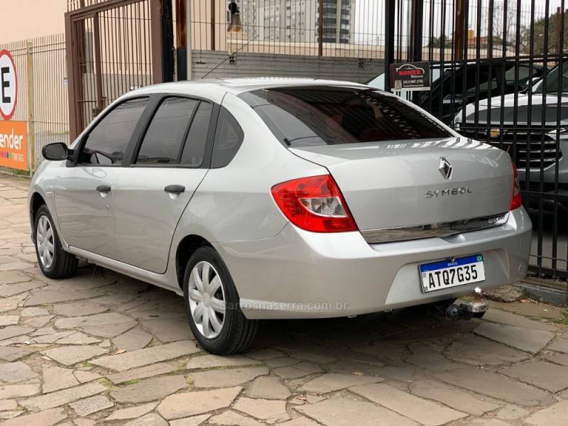 RENAULT - SYMBOL - 2010/2011 - Prata - R$ 24.990,00