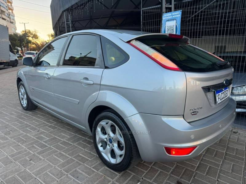 FORD - FOCUS - 2013/2013 - Prata - R$ 52.990,00