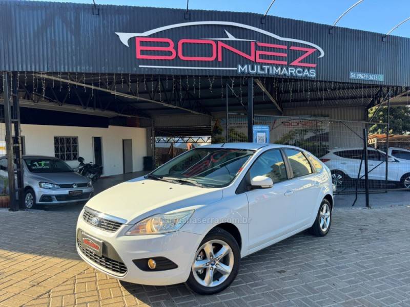 FORD - FOCUS - 2012/2012 - Branca - R$ 43.990,00
