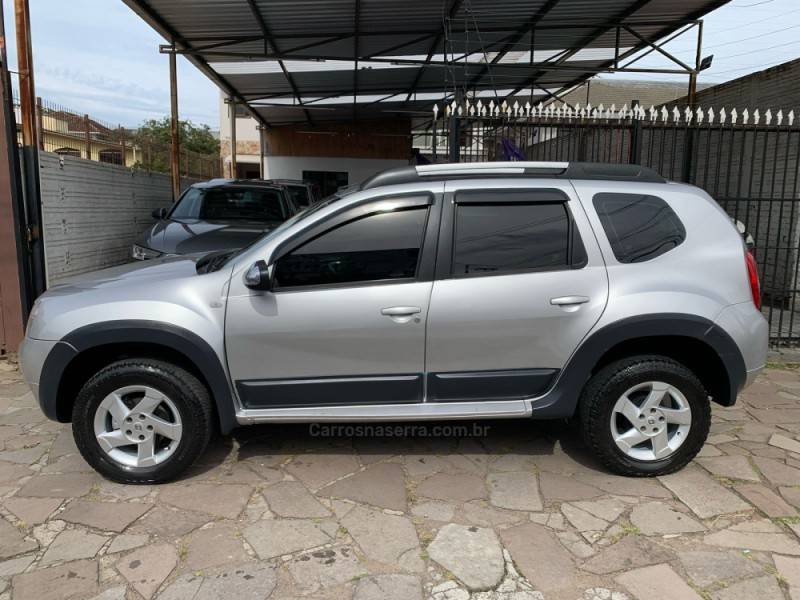 RENAULT - DUSTER - 2013/2014 - Prata - R$ 54.990,00