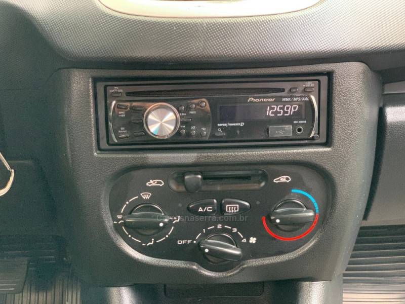 PEUGEOT - 207 - 2010/2011 - Branca - R$ 24.990,00