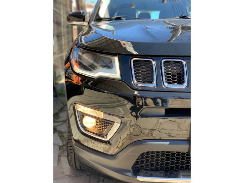 JEEP - COMPASS - 2016/2017 - Preta - R$ 94.990,00