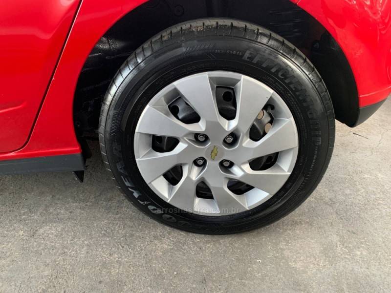 CHEVROLET - ONIX - 2014/2015 - Vermelha - R$ 49.990,00