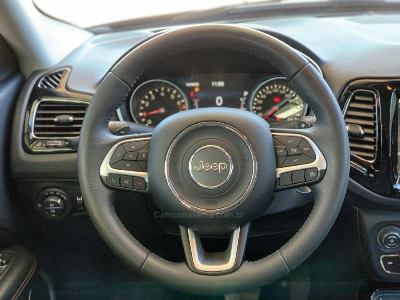 JEEP - COMPASS - 2016/2017 - Preta - R$ 94.990,00