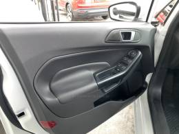 FORD - FIESTA - 2014/2015 - Branca - R$ 51.990,00