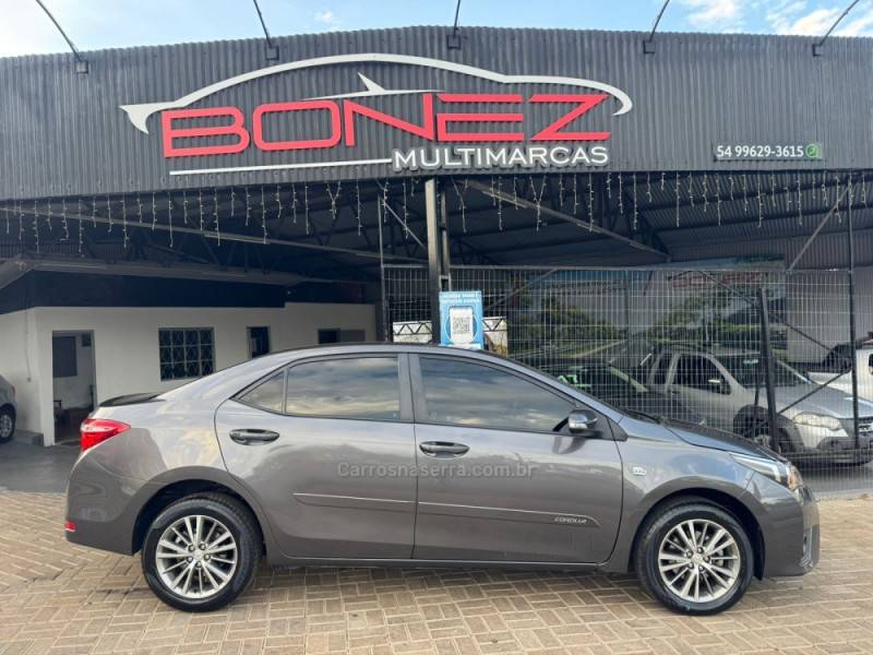TOYOTA - COROLLA - 2015/2015 - Cinza - R$ 87.990,00