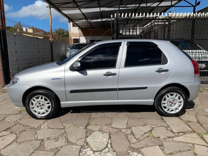 FIAT - PALIO - 2009/2010 - Prata - R$ 25.990,00