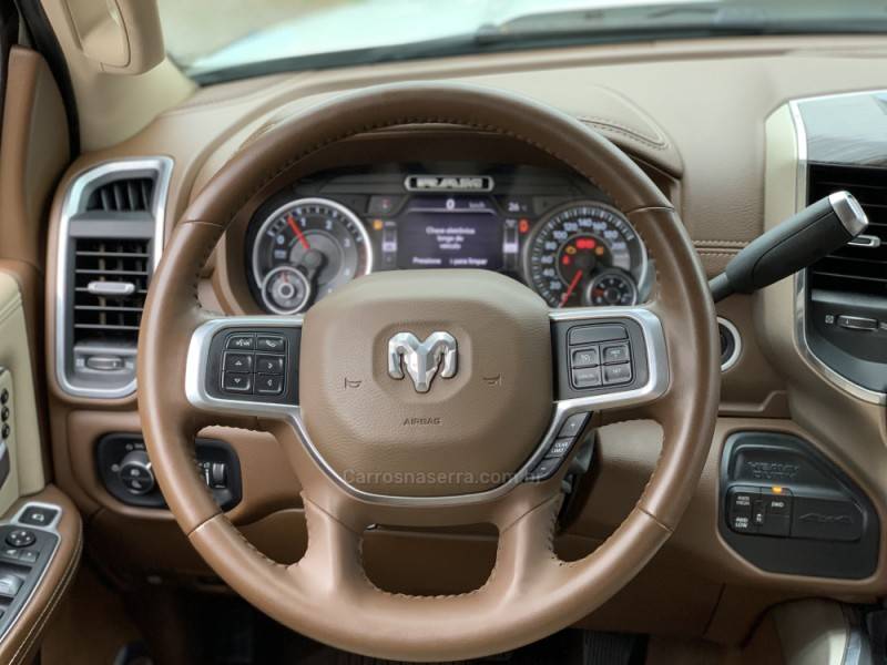 RAM - 2500 LARAMIE - 2018/2019 - Branca - R$ 329.990,00