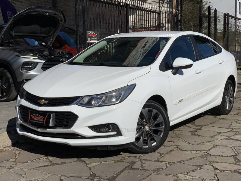 CHEVROLET - CRUZE - 2016/2017 - Branca - R$ 85.990,00