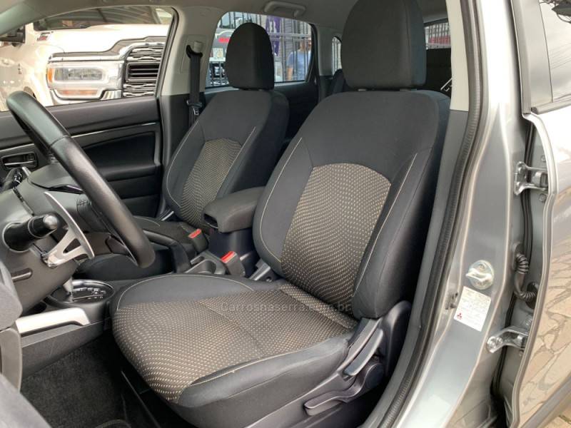 MITSUBISHI - OUTLANDER - 2020/2021 - Cinza - R$ 118.990,00