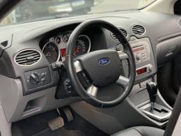 FORD - FOCUS - 2012/2013 - Prata - R$ 56.990,00