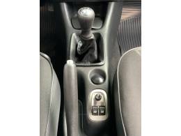 PEUGEOT - 207 - 2010/2011 - Branca - R$ 24.990,00