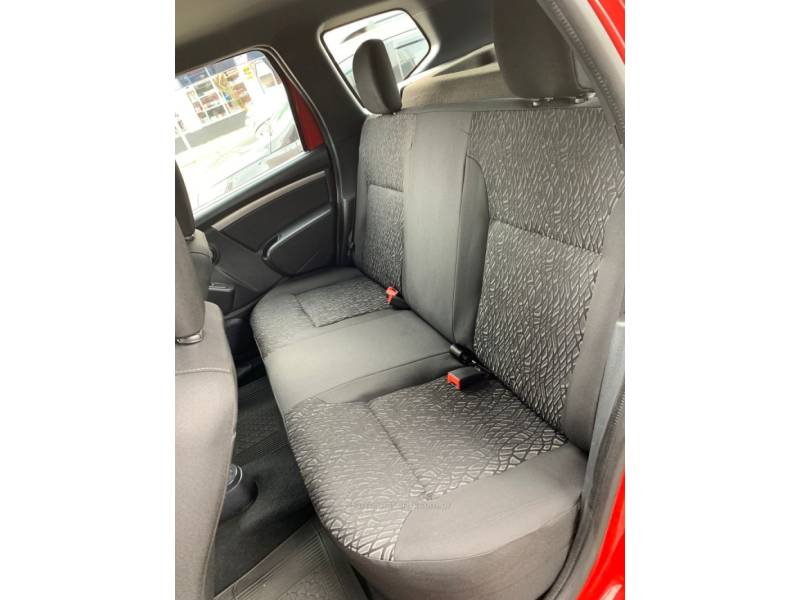 RENAULT - DUSTER - 2015/2016 - Vermelha - R$ 67.990,00
