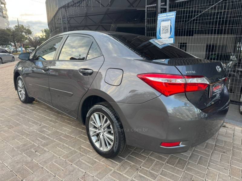 TOYOTA - COROLLA - 2015/2015 - Cinza - R$ 87.990,00