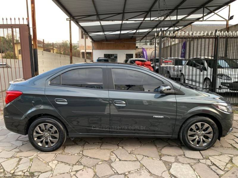 CHEVROLET - PRISMA - 2017/2018 - Cinza - R$ 68.990,00