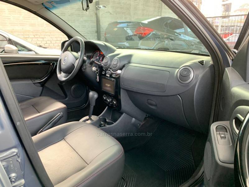 RENAULT - SANDERO - 2012/2013 - Cinza - R$ 42.990,00