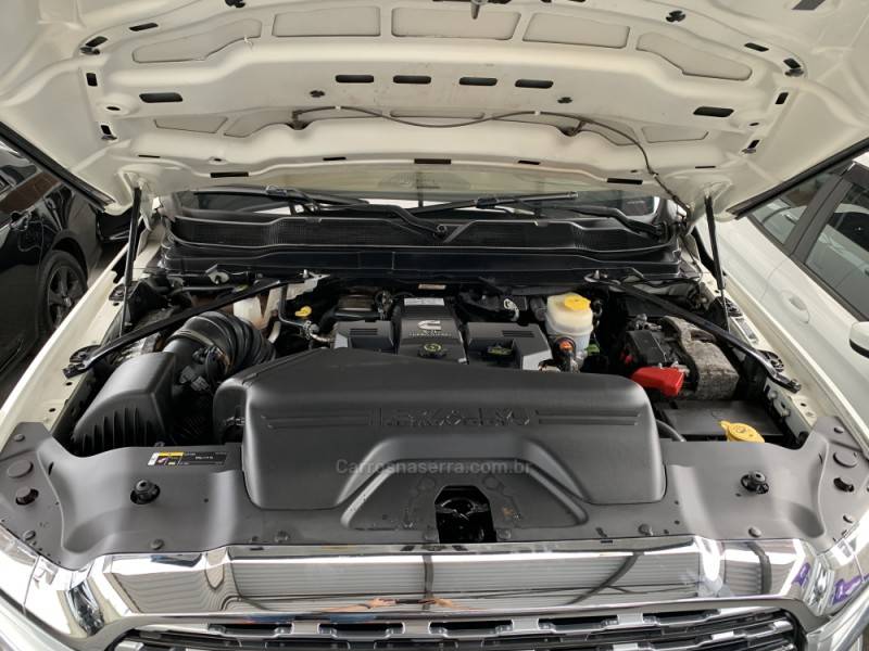 RAM - 2500 LARAMIE - 2018/2019 - Branca - R$ 329.990,00
