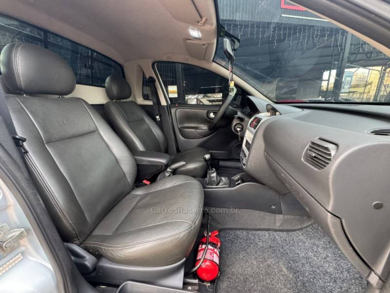 CHEVROLET - MONTANA - 2008/2009 - Prata - R$ 46.990,00