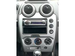 FORD - FIESTA - 2007/2008 - Prata - R$ 25.990,00