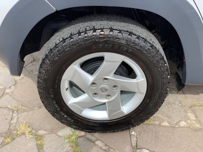 RENAULT - DUSTER - 2013/2014 - Prata - R$ 54.990,00