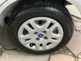 FORD - FIESTA - 2007/2008 - Prata - R$ 25.990,00